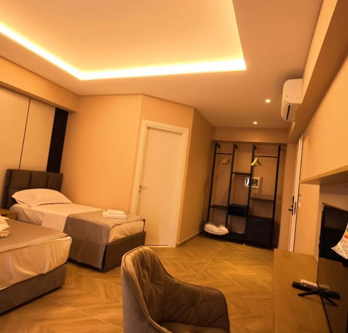 Ferdinand Residence 希马拉